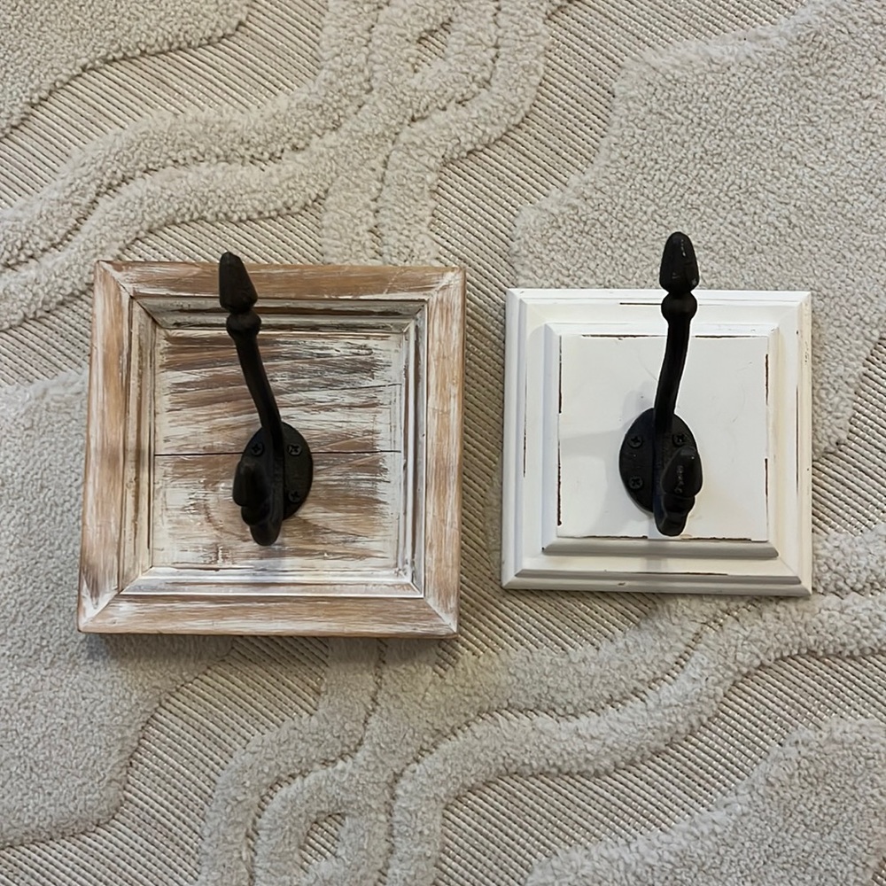 Set of Two Hooks